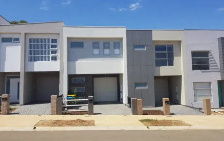 Lightsview, Elliot Drive